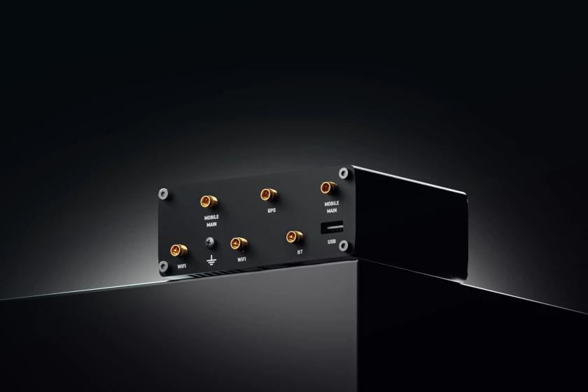 rutx11-black-d-840xAuto